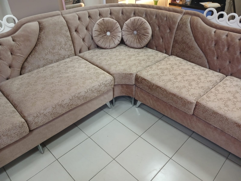 Kend divani model turk 3 , kend divani mobileri, kend divani Mobilje, kend stela divan modern, kend divani luksoz, kend divani me çmimi me i mire, kend divani oferte speciale, kend divani klasik