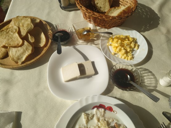 Ushqime tradicionale te zones Lepushe, Restorant Hotel Alpini Lepushe, Restorant Bujtina Bjeshket e Kelmendit Shkoder, Agro Turizmi Lepushe