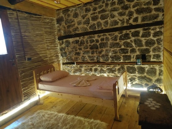  Dhoma dyshe nga GUESTHOUSE Kulla Hupi Bulqize Diber - Albania 